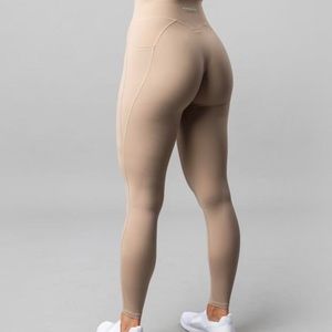 Small alphalete alphalux leggings nude